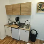 Donaublick 2 In Stifterstrasse 19a Appartamento *