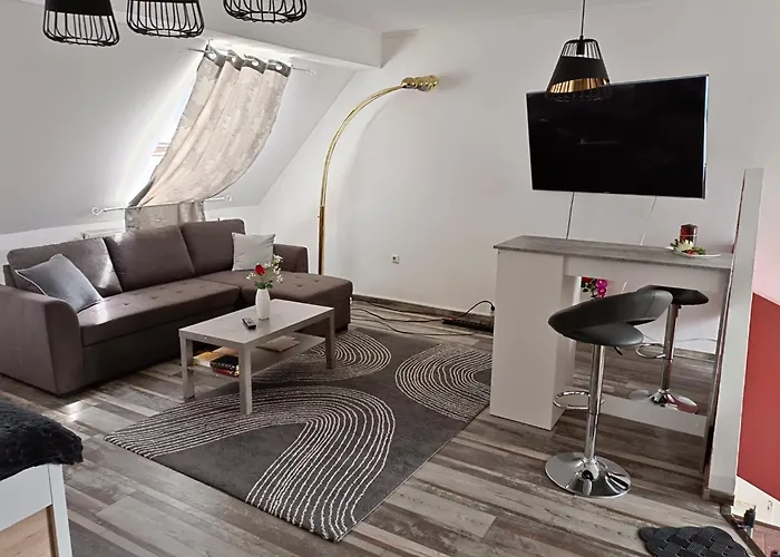 Апартаменты Donaublick 2 In Stifterstrasse 19a Грайн